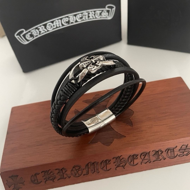 Ch**me He**ts bracelets